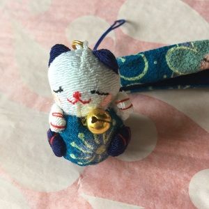 Japanese lucky Cat charm
